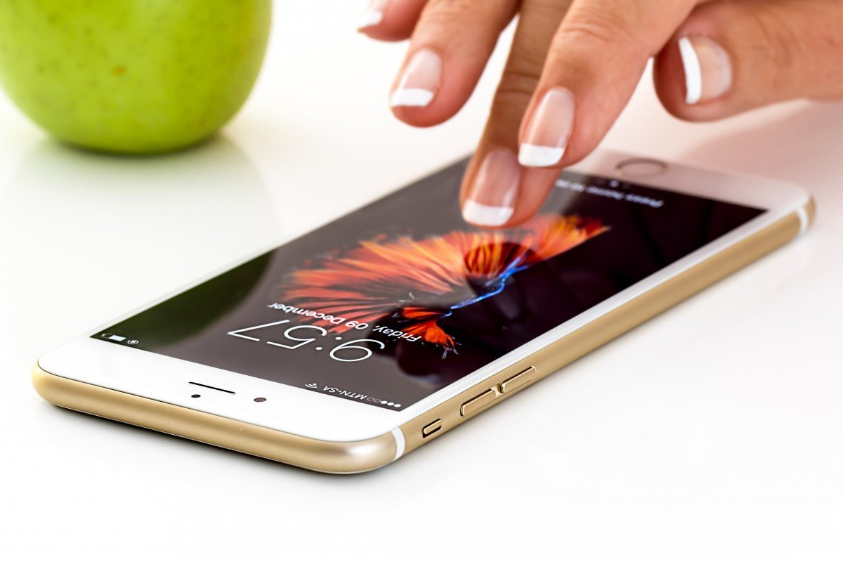 Best Laptop & Smartphone Combo Deals in 2025